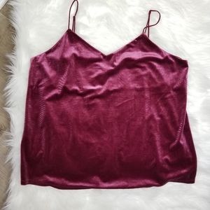 🌻A new day V neck burgandy velevet cami size XXL